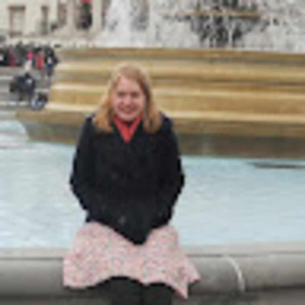 Meet your Posher, Elise